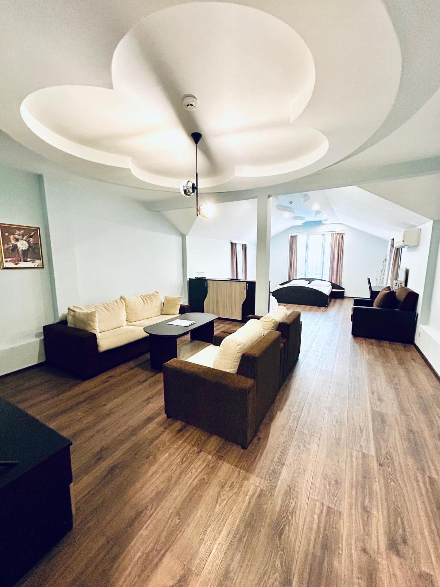 Meatsa Hotel Kardzsali Kültér fotó