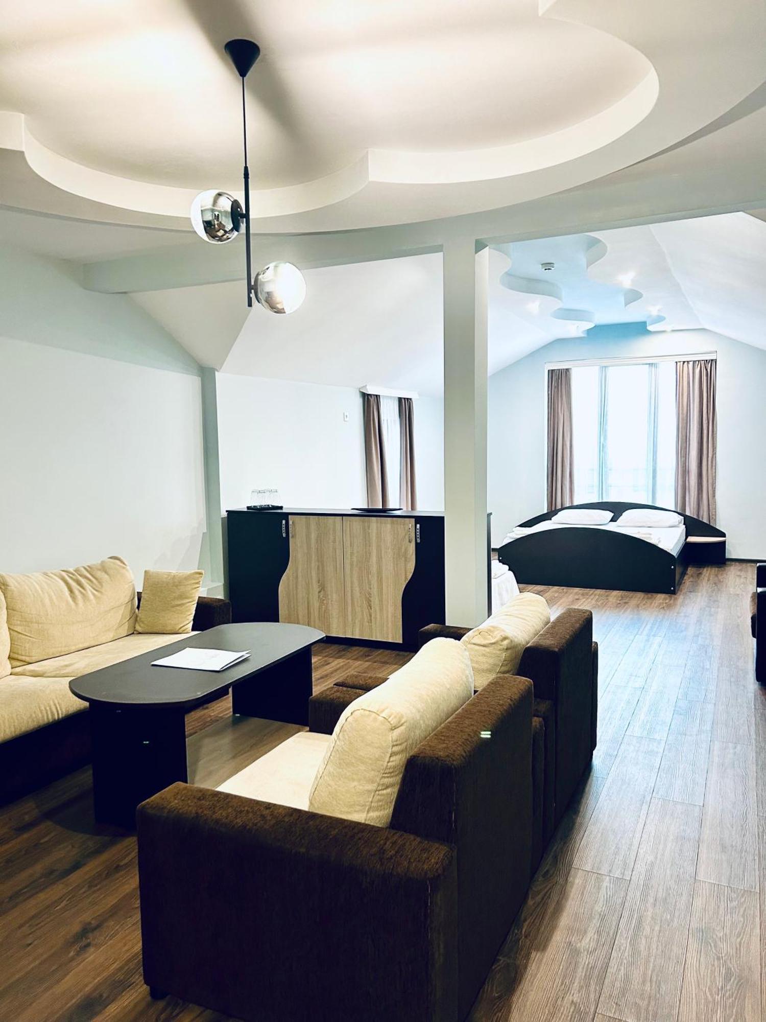 Meatsa Hotel Kardzsali Kültér fotó